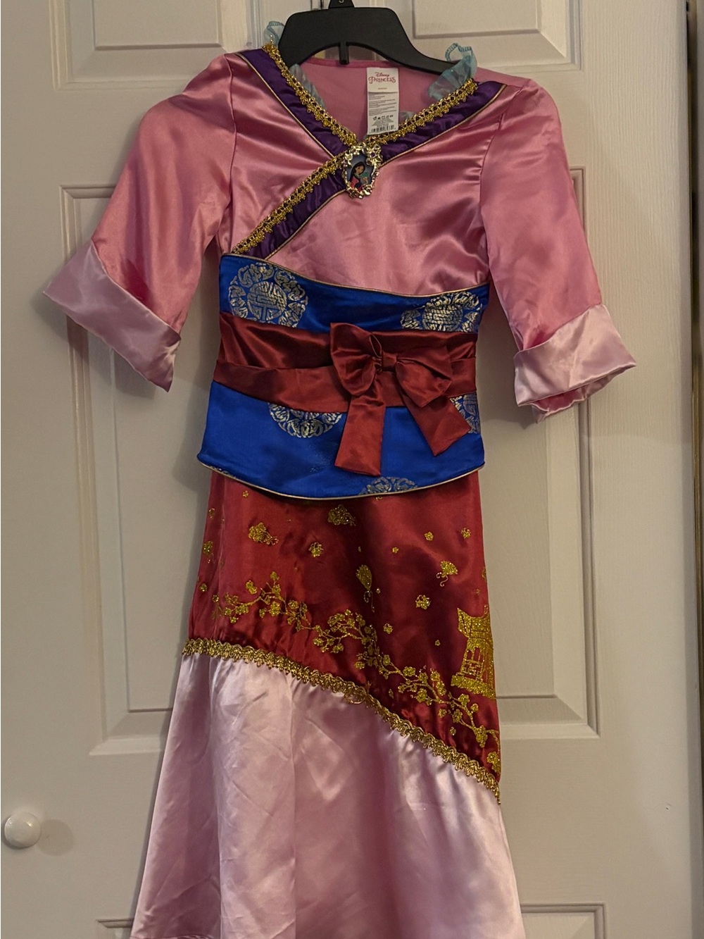 Disney Deluxe Mulan Costume
Princess Dress Up Halloween
Size 4/ 6